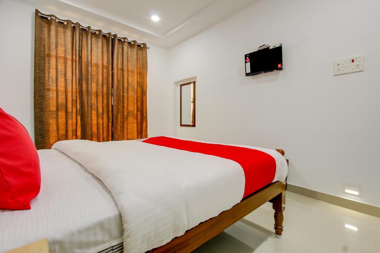 מלון קומבאקונאם Oyo 69625 Mayuraa Residency מראה חיצוני תמונה