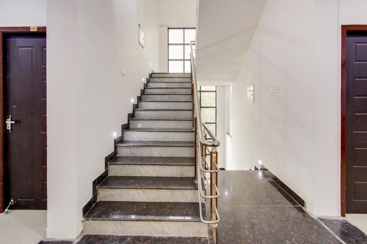 מלון קומבאקונאם Oyo 69625 Mayuraa Residency מראה חיצוני תמונה