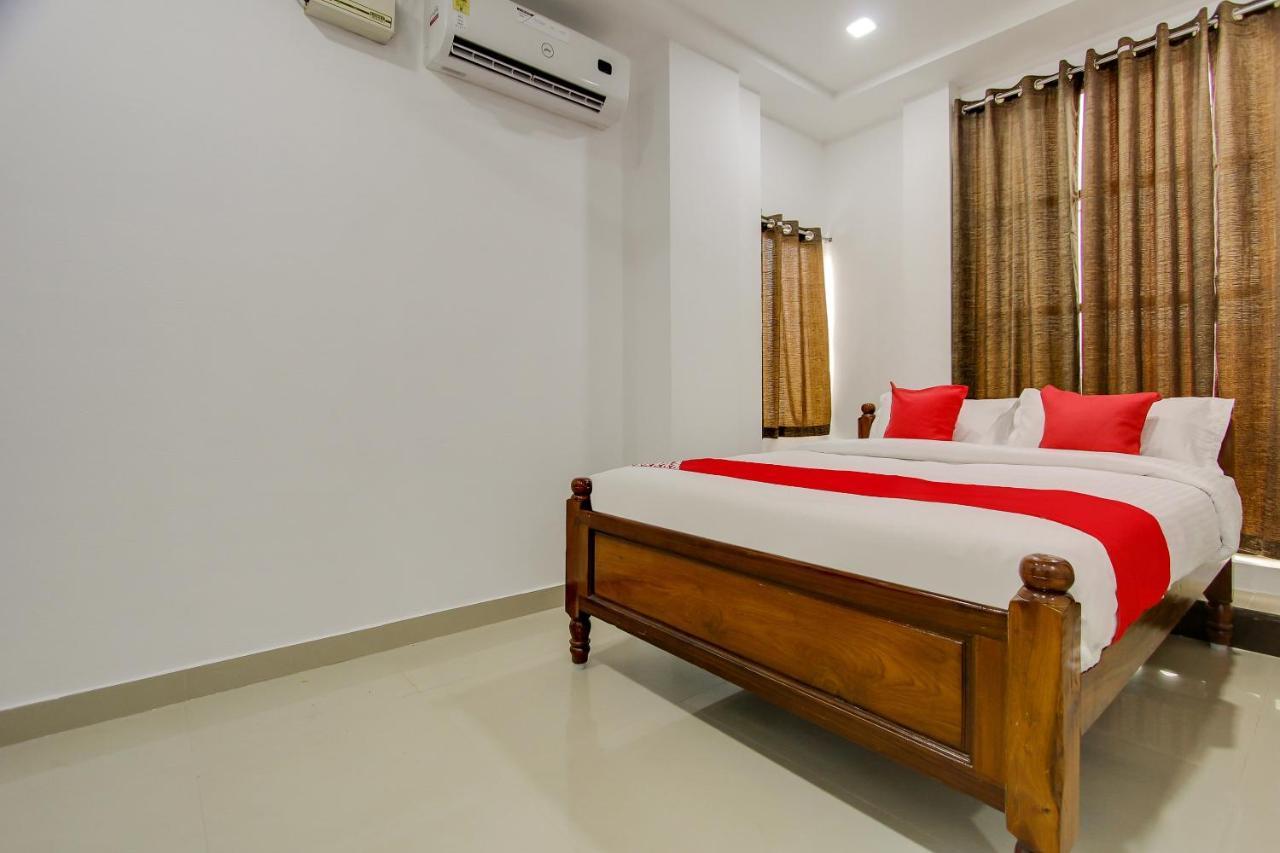 מלון קומבאקונאם Oyo 69625 Mayuraa Residency מראה חיצוני תמונה