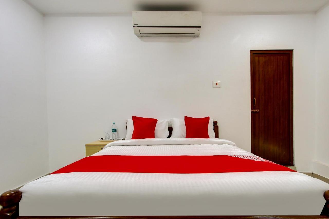 מלון קומבאקונאם Oyo 69625 Mayuraa Residency מראה חיצוני תמונה