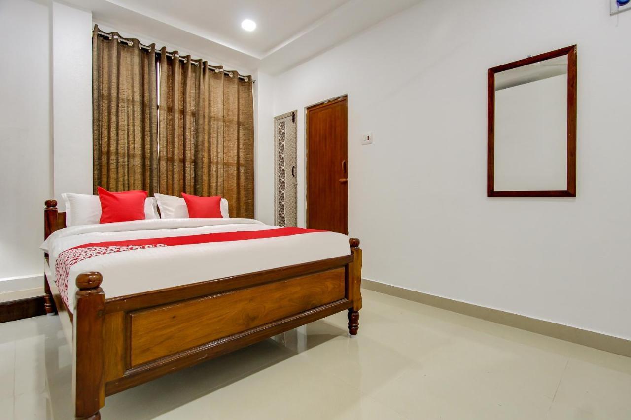 מלון קומבאקונאם Oyo 69625 Mayuraa Residency מראה חיצוני תמונה
