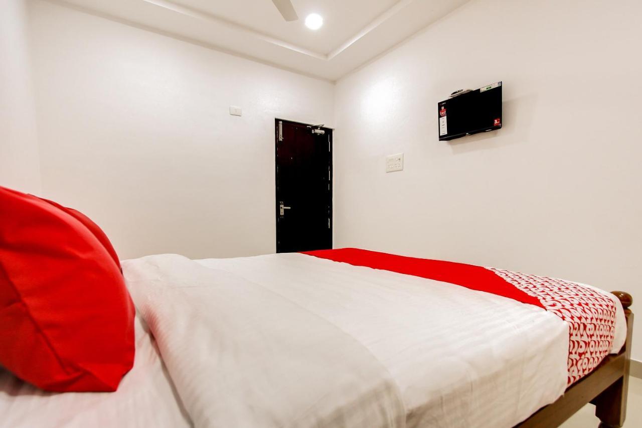 מלון קומבאקונאם Oyo 69625 Mayuraa Residency מראה חיצוני תמונה