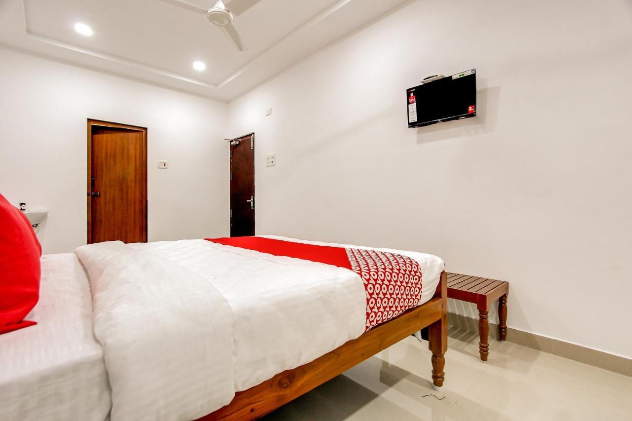 מלון קומבאקונאם Oyo 69625 Mayuraa Residency מראה חיצוני תמונה